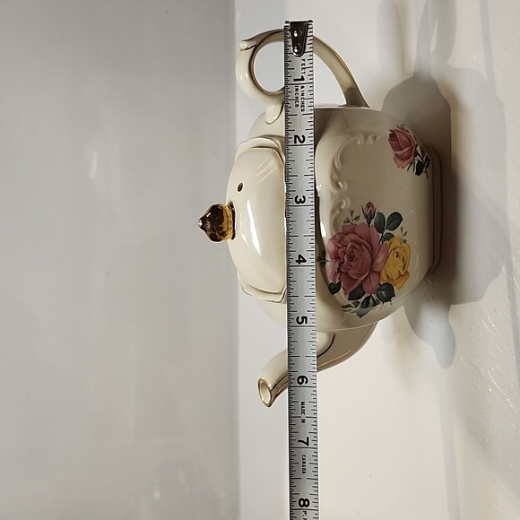 Vintage Sadler porcelain pink and yellow with gold trim tea pot - Picture 8 of 9